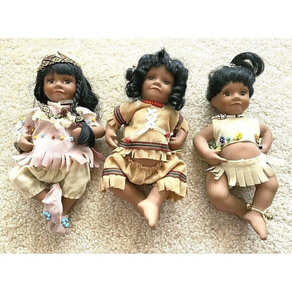 Lot 3x Native American Porcelain Girl Dolls Dressed Kachina Inuit Maiden Vintage - Picture 1 of 11